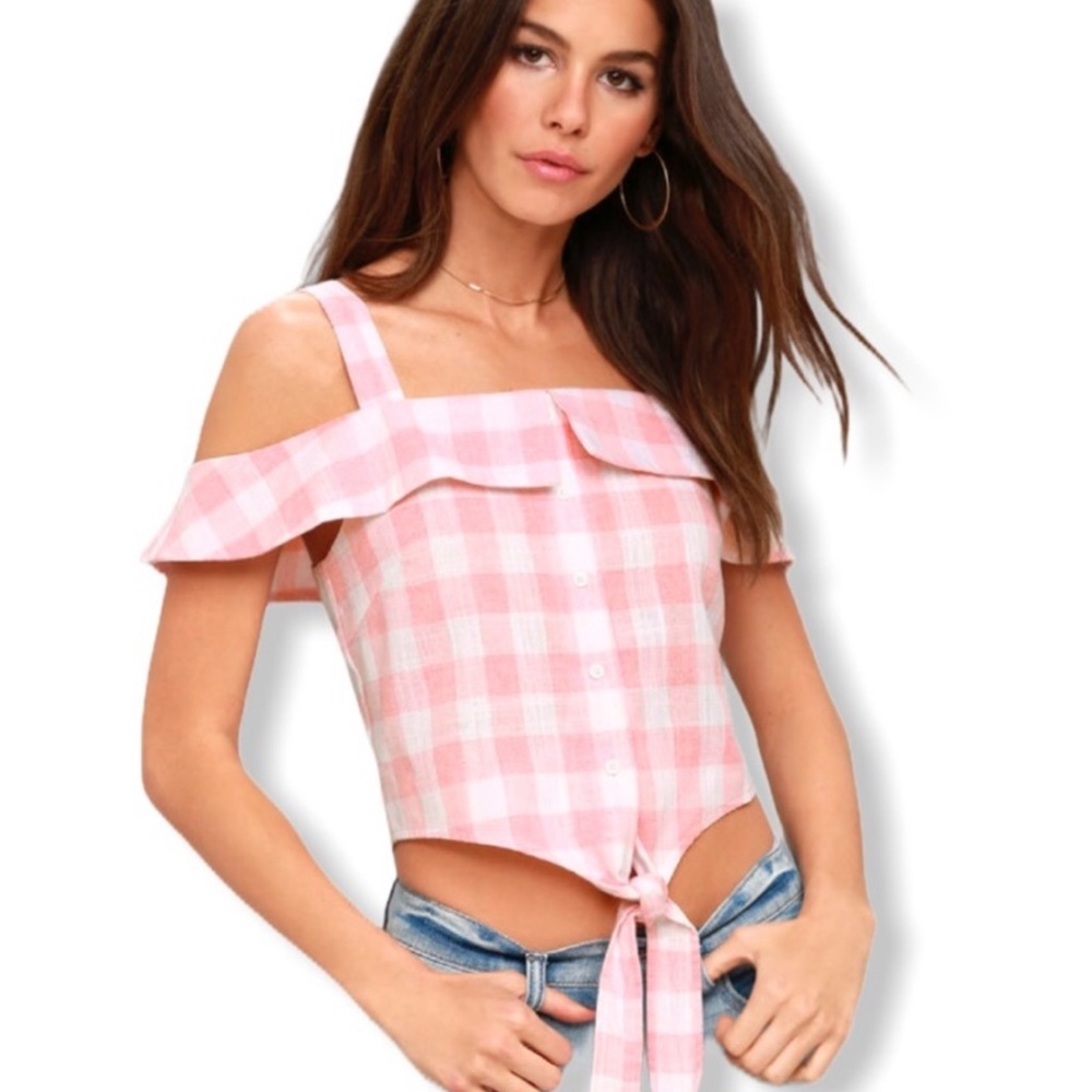 Lulu's cold shoulder crop top
